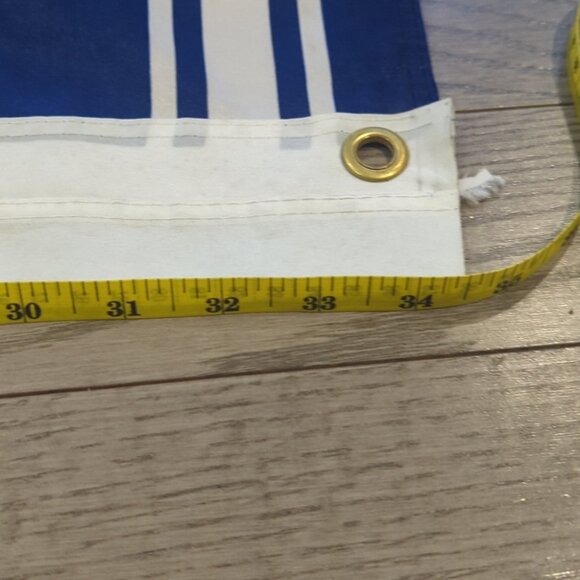 Toronto Maple Leafs Blue and White Flag - Great Condition - Picture 2 of 3